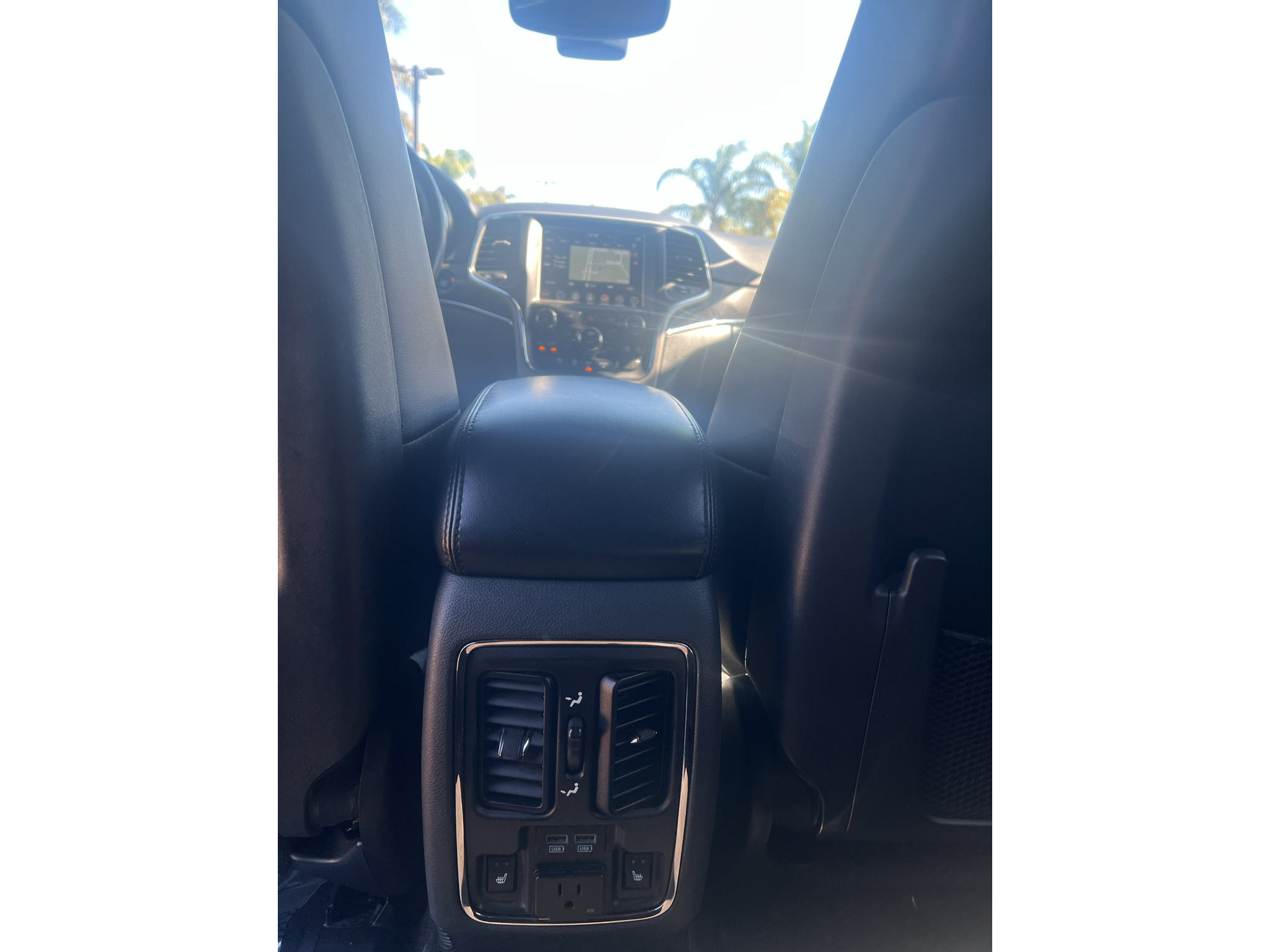 Used 2018 Jeep Grand Cherokee Limited RWD image 14