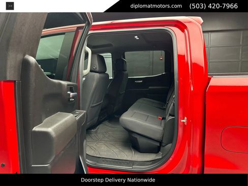 Used 2023 Chevrolet Silverado 1500 Custom AWD/4WD image 16