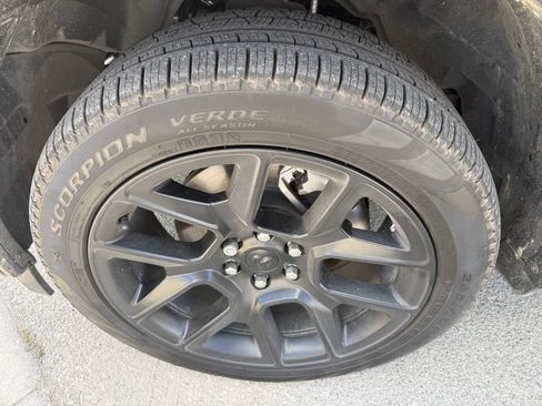 Used 2026 RAM 1500 Limited AWD/4WD image 12