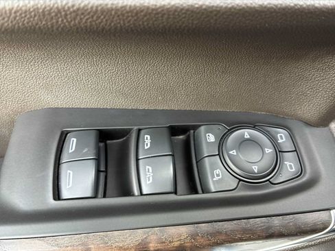 Used 2020 GMC Sierra 1500 Denali w/ Technology Package AWD/4WD image 15