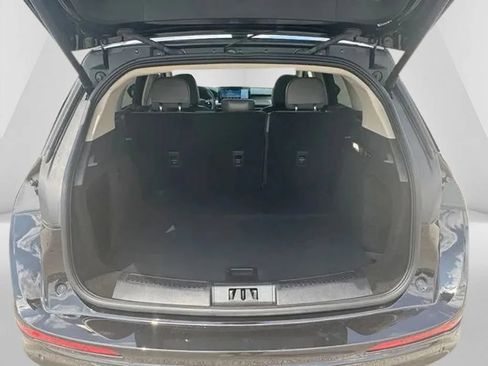 Used 2025 Lincoln Corsair AWD w/ Jet Appearance Package image 30