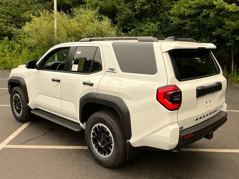 New 2026 Toyota 4Runner TRD Off-Road Premium AWD/4WD image 3