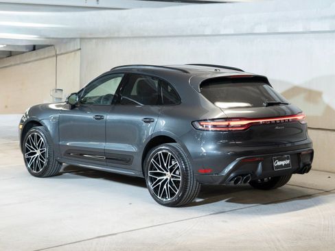 Certified 2026 Porsche Macan AWD/4WD image 2