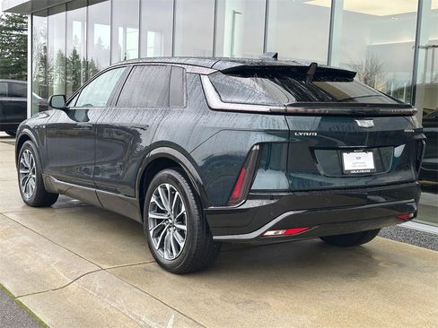 Certified 2024 Cadillac Lyriq Sport image 3