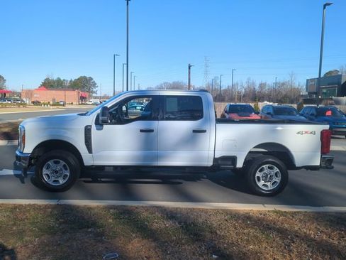 Used 2025 Ford F250 XLT image 10