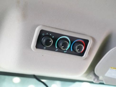 Used 2020 Chevrolet Express 2500 Extended RWD image 22