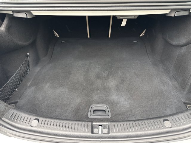 Used 2018 Mercedes-Benz E 300 4MATIC image 13