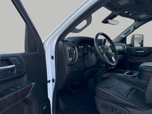 Used 2023 GMC Sierra 2500 Denali w/ Denali Ultimate Package image 11