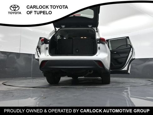 Used 2023 Toyota Highlander XLE AWD/4WD image 60