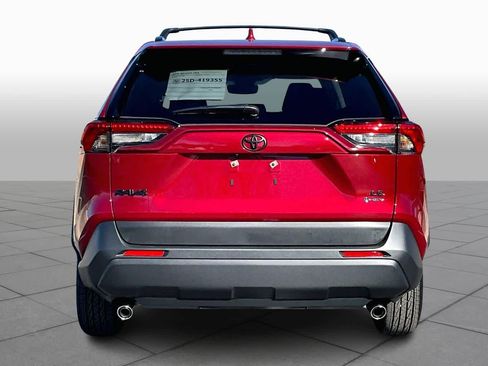 Used 2025 Toyota RAV4 LE image 4