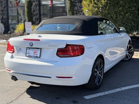 Used 2019 BMW 230i Convertible w/ Convenience Package image 12