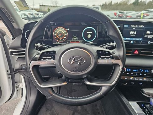 Used 2021 Hyundai Elantra SEL w/ Convenience Package image 11