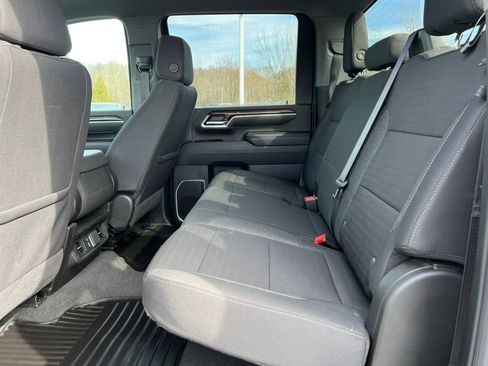 Used 2025 Chevrolet Silverado 2500 LT w/ Convenience Package image 5