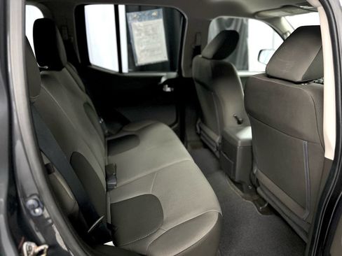 Used 2013 Nissan Xterra S RWD image 23