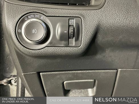 Used 2017 Buick Envision Essence image 40