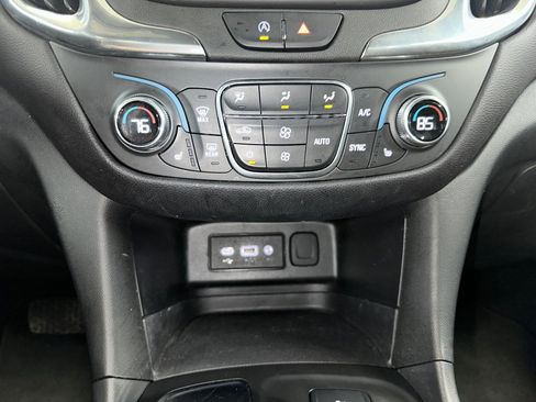 Certified 2022 Chevrolet Equinox LT image 13