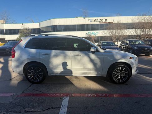 Used 2016 Volvo XC90 T6 Momentum w/ Protection Package Plus image 7