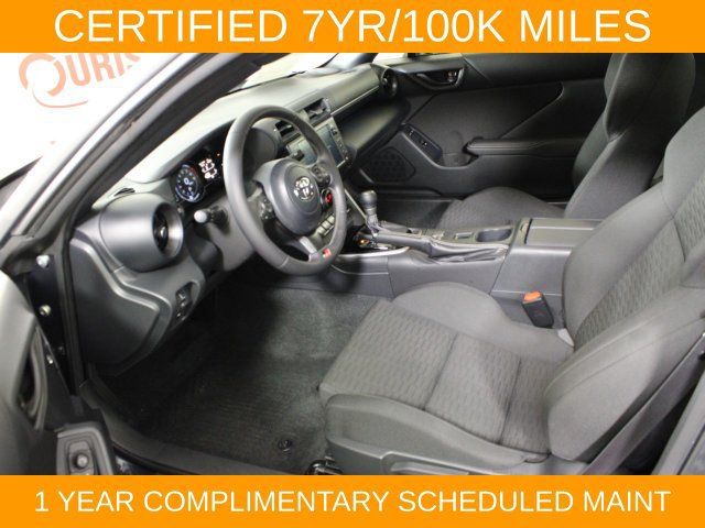 Used 2025 Toyota GR86 RWD image 13