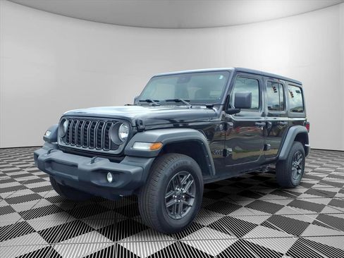 Used 2024 Jeep Wrangler Unlimited Sport AWD/4WD image 24