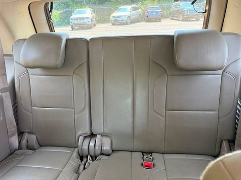 Used 2015 Chevrolet Tahoe LT w/ Luxury Package AWD/4WD image 8