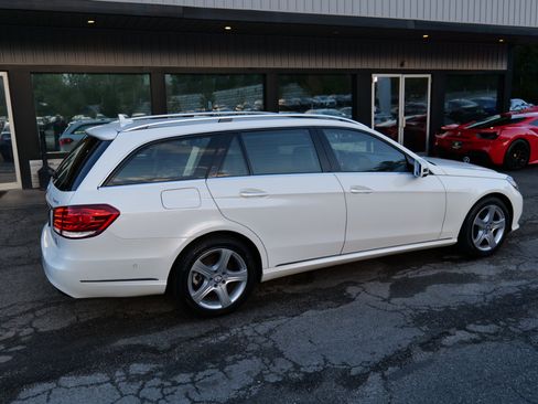 Used 2014 Mercedes-Benz E 350 4MATIC Wagon image 5