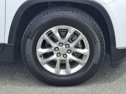 Certified 2020 Chevrolet Traverse LT w/ Driver Confidence II Package AWD/4WD image 8