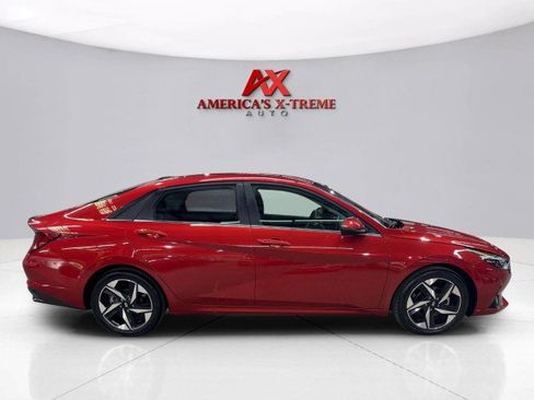 Used 2022 Hyundai Elantra Limited image 7