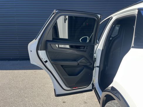 Certified 2026 Porsche Cayenne GTS image 13