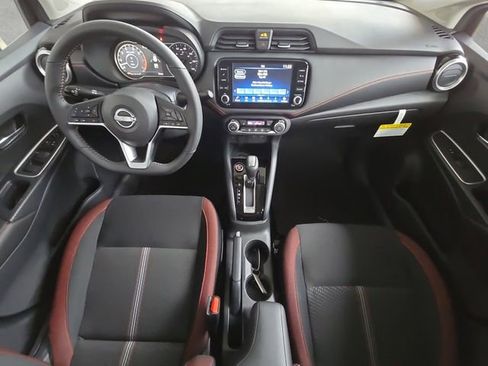 New 2025 Nissan Versa SR image 20