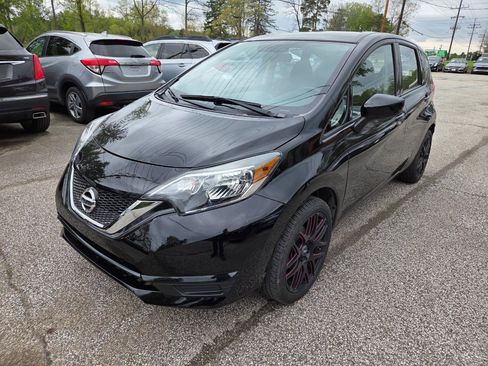 Used 2018 Nissan Versa Note SV FWD image 2