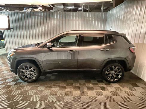 Used 2021 Jeep Compass Latitude image 5