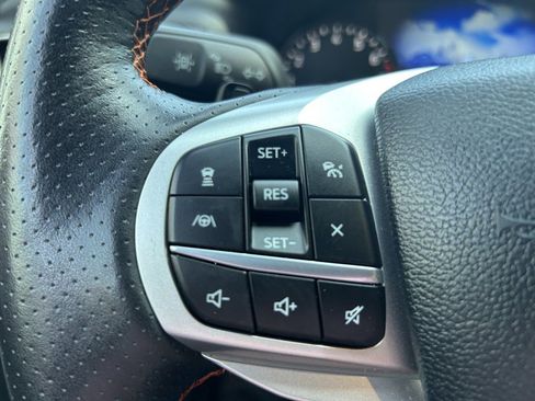Used 2022 Ford Explorer Timberline w/ Timberline Technology Package AWD/4WD image 11