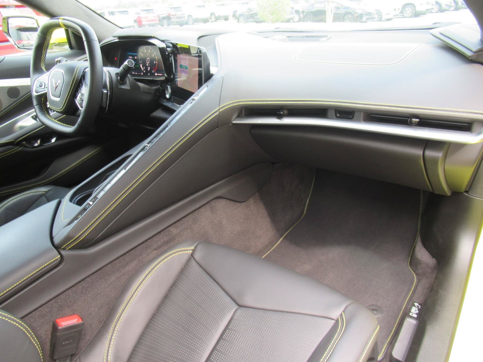 Used 2024 Chevrolet Corvette Stingray Premium Conv w/ Battery Protection Package RWD image 12