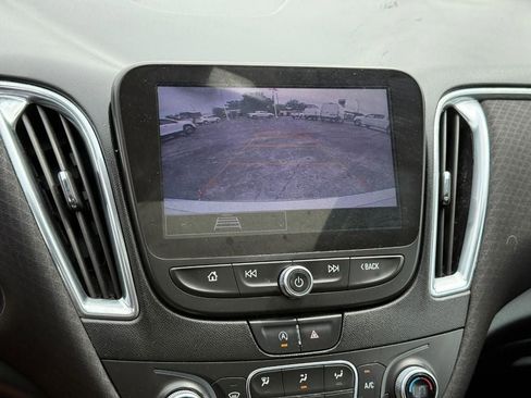 Used 2021 Chevrolet Malibu LT FWD image 23