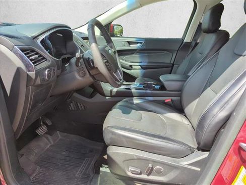 Used 2018 Ford Edge Titanium w/ Equipment Group 302A image 10