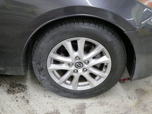 Used 2014 MAZDA MAZDA3 i Touring FWD image 7