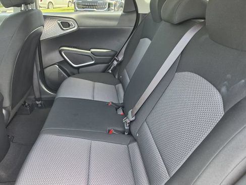 Certified 2025 Kia Soul LX w/ LX Technology Package FWD image 11