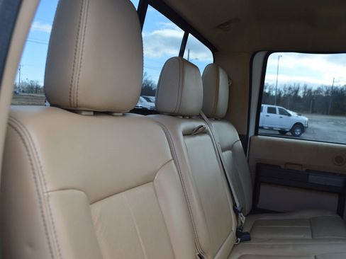 Used 2011 Ford F250 Lariat w/ Lariat Interior Pkg AWD/4WD image 27