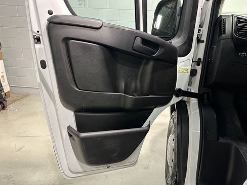 Used 2023 RAM ProMaster 3500 w/ Driver Convenience Group image 19