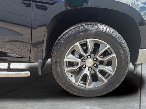 Used 2024 Chevrolet Silverado 1500 LT AWD/4WD image 24