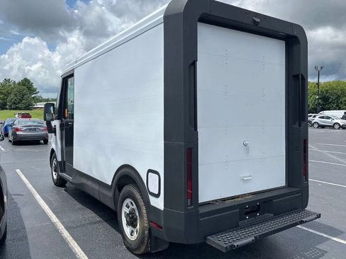 Used 2024 Chevrolet Brightdrop 400 w/ Commercial Equipment Package AWD/4WD image 9