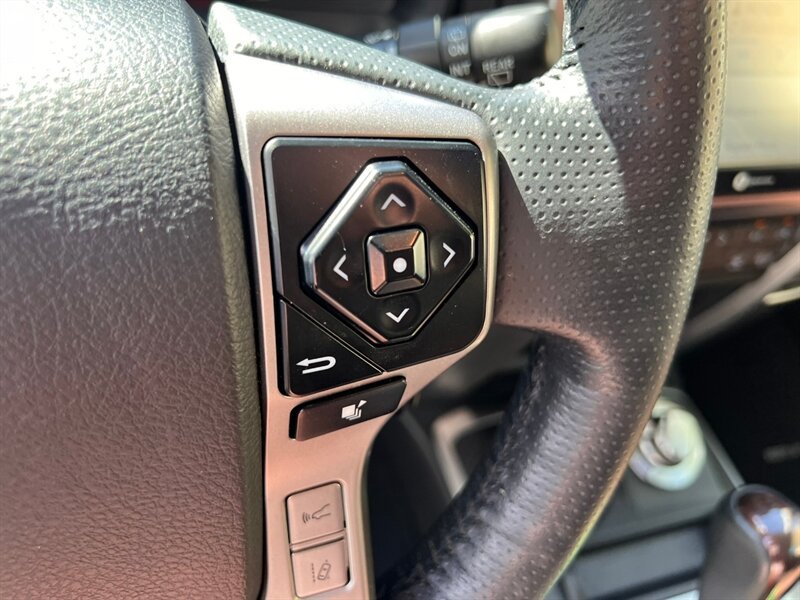 Used 2023 Toyota 4Runner Limited AWD/4WD image 30