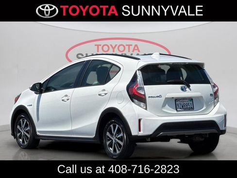 Used 2018 Toyota Prius C One w/ Carpet Mat Package FWD image 7