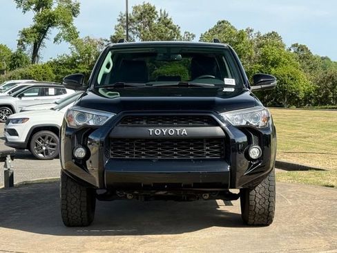 Used 2019 Toyota 4Runner SR5 Premium image 2
