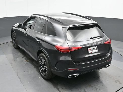 Used 2025 Mercedes-Benz GLC 300 4MATIC image 44