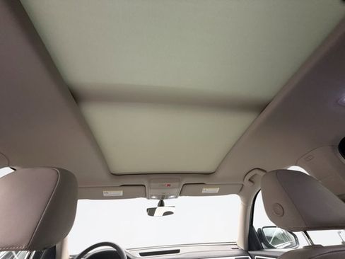 Used 2021 Volkswagen Atlas SE image 17