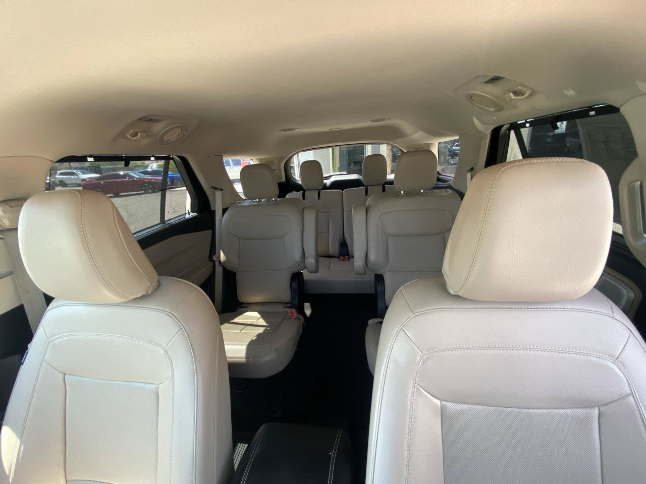 Used 2022 Ford Explorer XLT RWD image 18