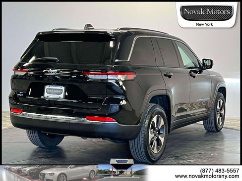 Used 2023 Jeep Grand Cherokee 4WD 4xe image 8