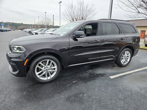 Used 2024 Dodge Durango GT image 3