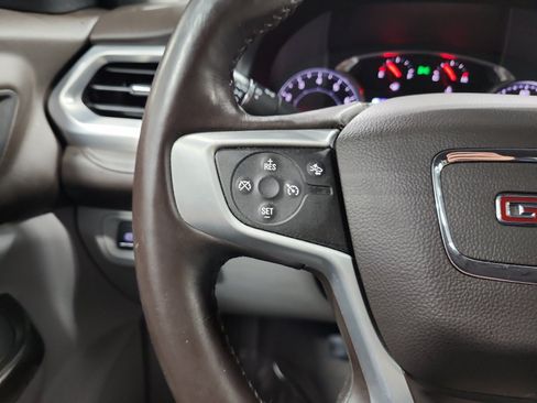 Used 2017 GMC Acadia SLT FWD image 23
